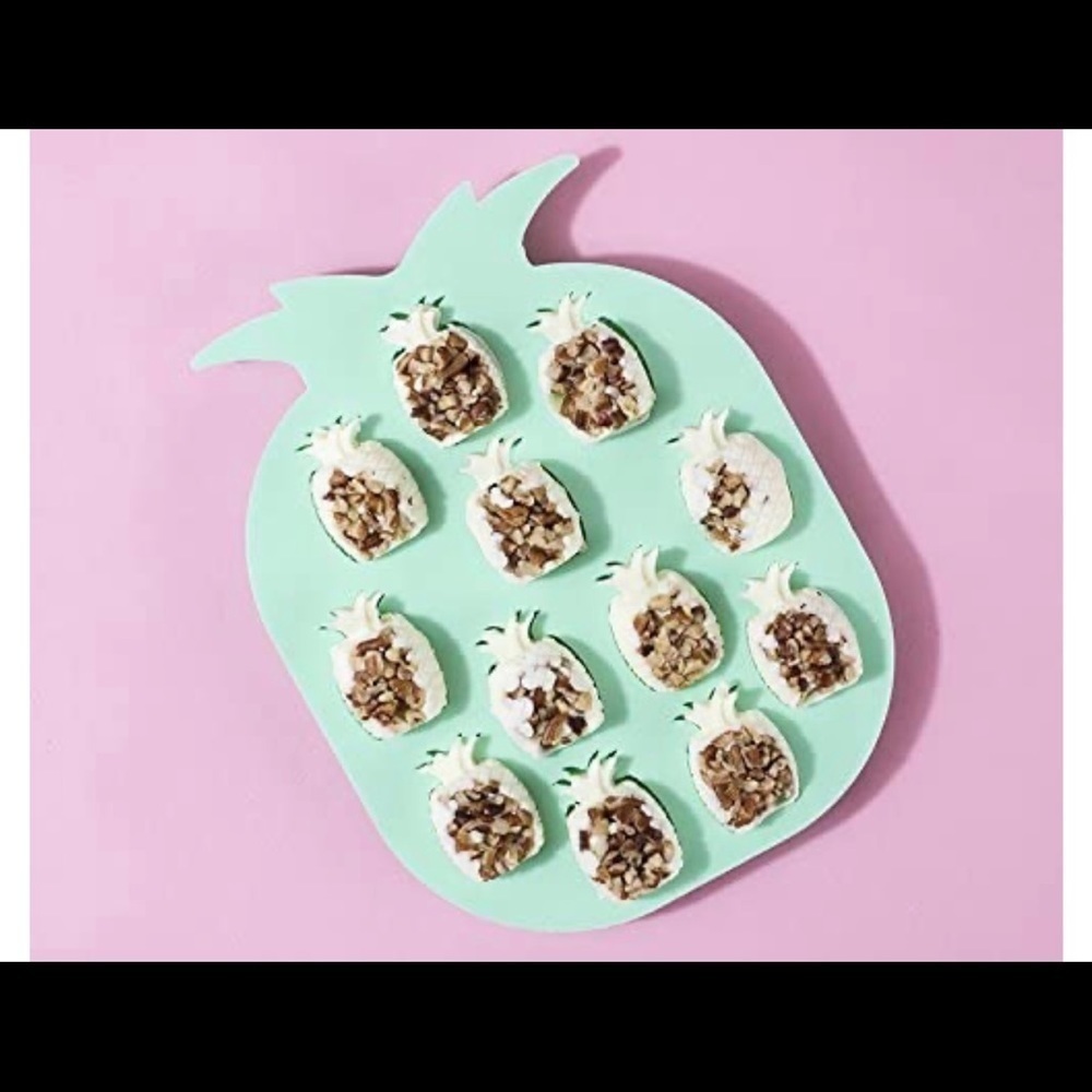 Blush Pineapple Shaped Ice Mold BRAND NEW NWT - Picture 5 of 7